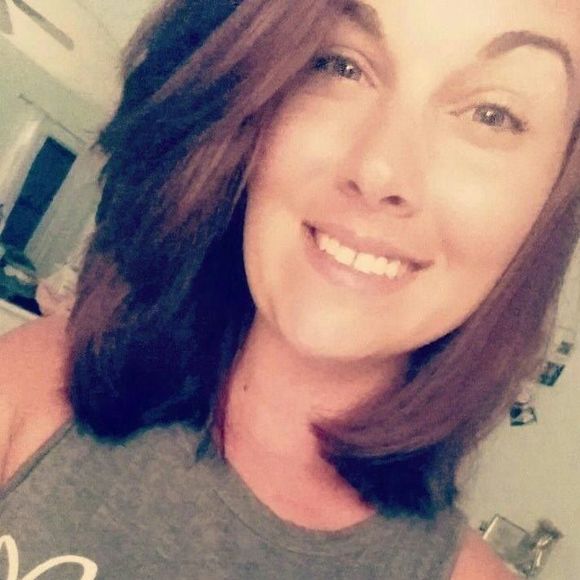 Meet your Posher, Kayla - Picture 1 of 1